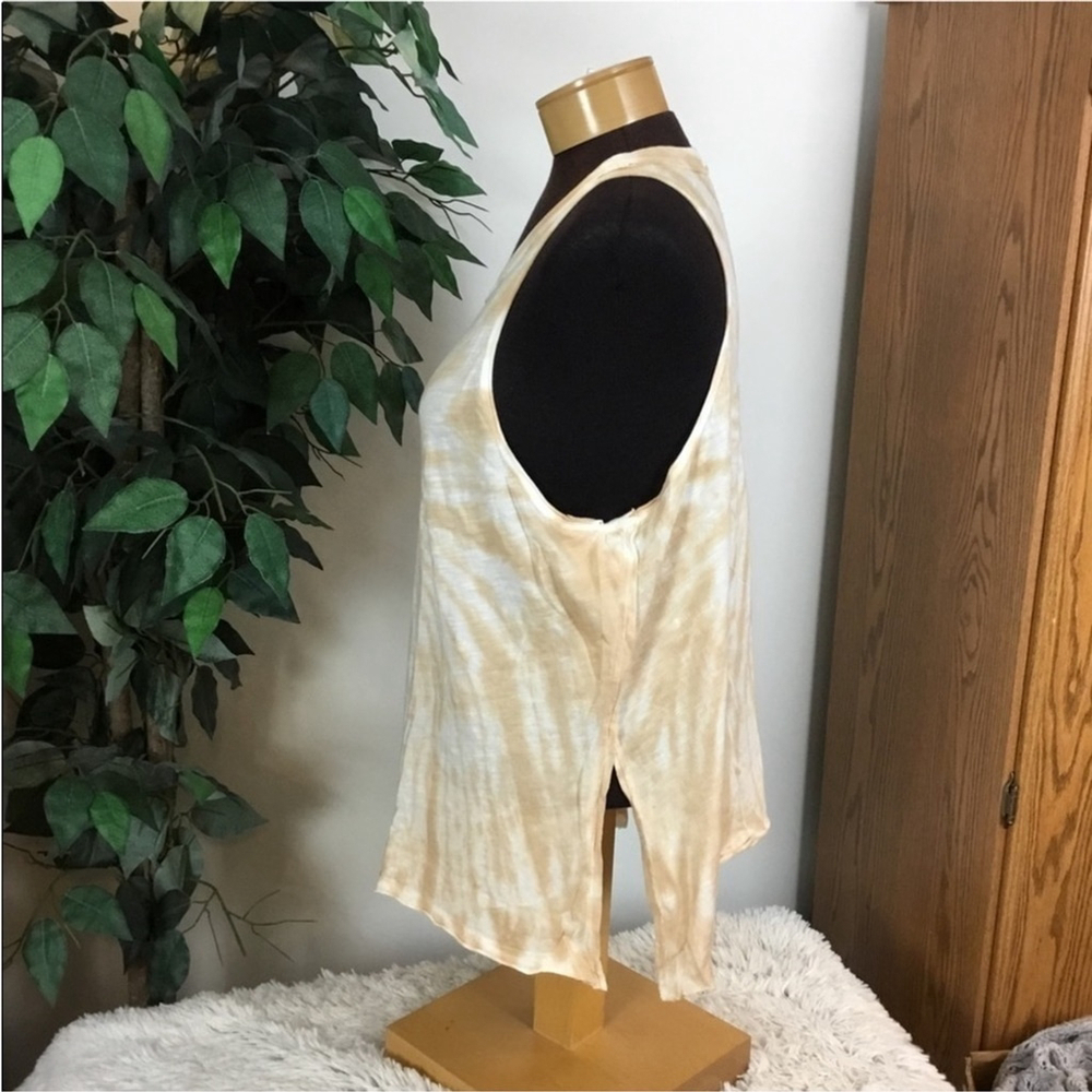 SO sleeveless muscle tank Woman’s Juniors size XXL tan & white spiral pa… - Picture 3 of 13
